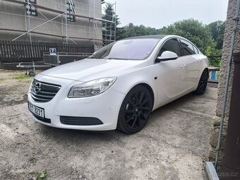 Opel Insignia sedan 1.6i turbo 132kw