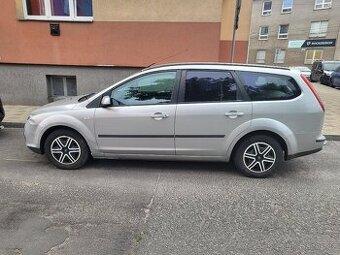 Prodám ford focus 1.8 benzín 92kw