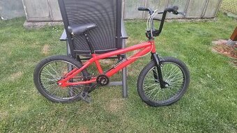 BMX kolo Mongoose