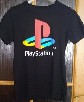 146 tričko PlayStation černé H&M