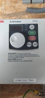 Frekvenční měnič  Mitsubishi S500