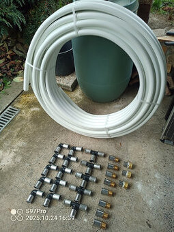 Trubka Al/pex 50m dn 32"+lisovací armatury 26kusů