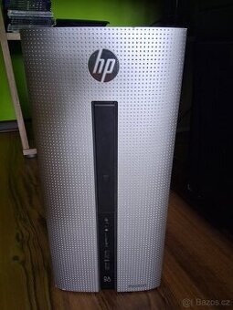 Počítač s monitorem