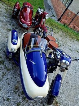 2x Jawa + sidecar Velorex