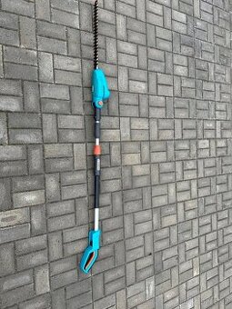 Gardena  teleskopický plotostřih-bez baterie