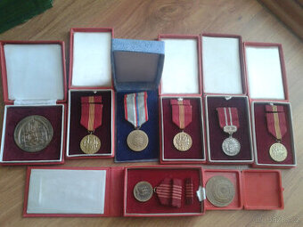 ČSSR medaile - vyznamenání 8 ks