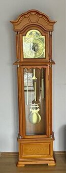 prodám možná podlahové hodiny