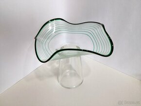 váza na suché květy