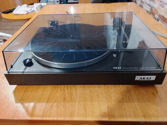 Gramofon AKAI AP B20 - 1