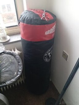 Posilovací náčiní