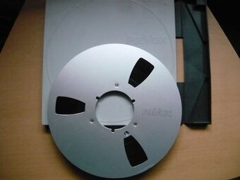 REVOX hliníková cívka   o průměru 26,5cm. použitá.