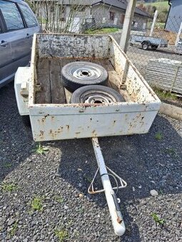 Přívěs za osobní automobil, nebržděný 450 kg.