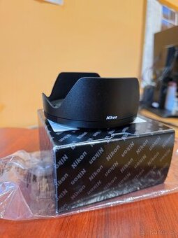Nikon clona Z 24-70