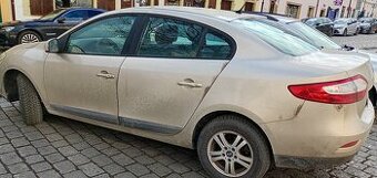 Renault Fluence tv 2011 ,1.6 benzín 81 kW,129000km