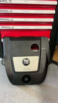 Seat Leon TDI kryt motoru