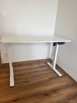 Výškově stavitelný stůl AlzaErgo Table ET4