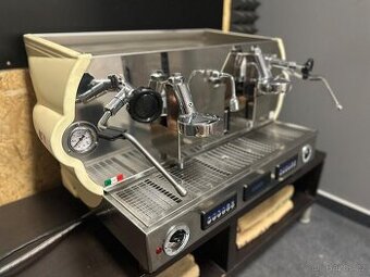 GA La nuova era Altea MAXI KAVOVAR barista
