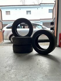 Zimní pneu Nokian 235/55/17