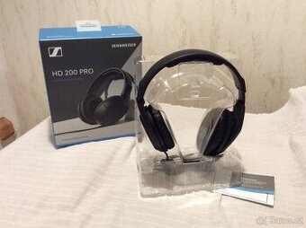 SLUCHÁTKA - SENNHEISER HD 200 PRO