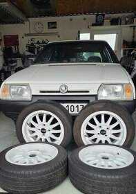 4x100 r15