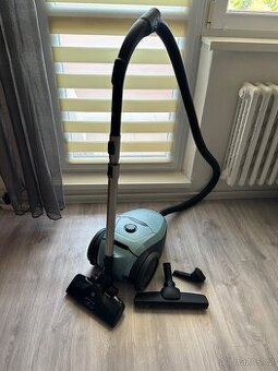 Vysavač Electrolux Pure D2.8 PD82-4MB