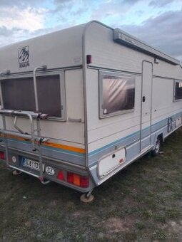 Karavan knaus