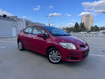 Toyota Auris 1.6 VVT