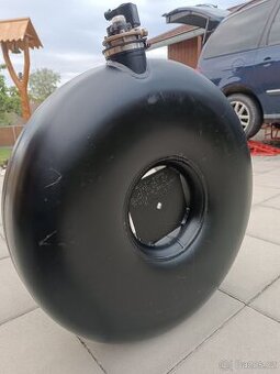 LPG plynová nádrž místo rezervy