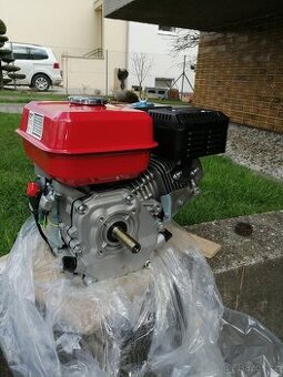 Prodám díly na špalíkovač/drtič/-benzín motor-nový-200ccm