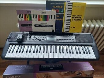 Yamaha PSR-E383