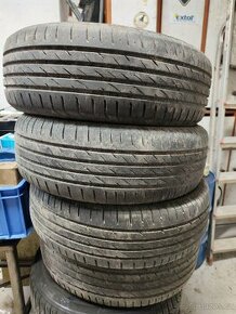 Prodám 4x pneu nexen 215/65 r15 96h - 1