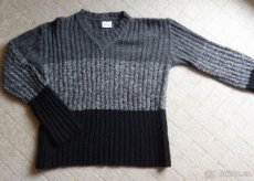 Svetr velikost XS, S