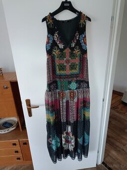 Desigual šaty