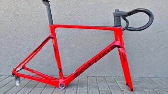 Predám carbonový ramový set Colnago V4Rs-Di2