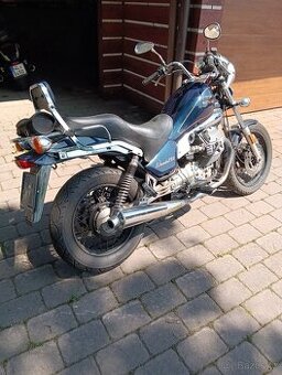 Moto Guzzi Nevada