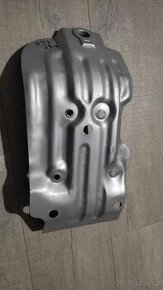 Plechový kryt pod motor na enduro Yuki 250. Nový - 1