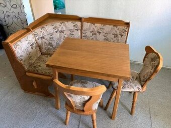 Rohová lavice, rozkládací stůl jídelní a 2 židle