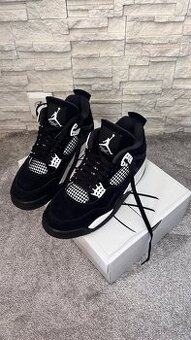 Jordan 4 White thunder