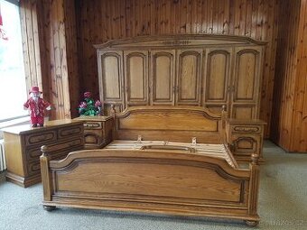 KVALITNÍ RUSTIKÁLNÍ LOŽNICE HEZKÝ STAV