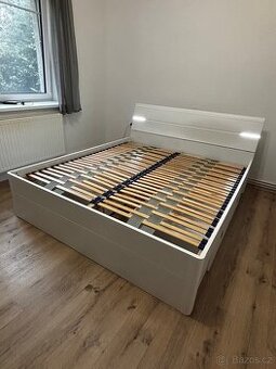 Postel s LED osvětlením MAESTRO 180×200 cm + rošty – TOP