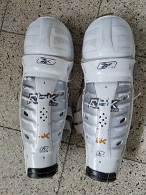 Hokejové věci junior, holeně RBK REEBOK 6K 13" - levně