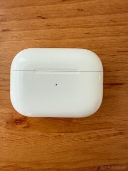 Apple AirPods Pro (2. generace) s MagSafe pouzdrem (USB-C) -