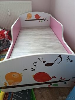Dětská postel