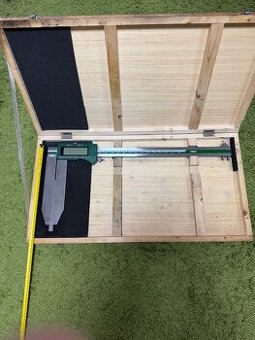 Digitální posuvné měřítko