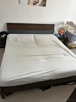 Rezervace Postel, šatní skříň, 2x stolek - 1