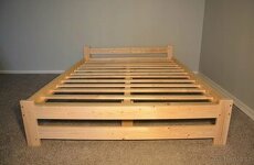 drevena postel 160x200 borovice ze dreva nová nizke celo