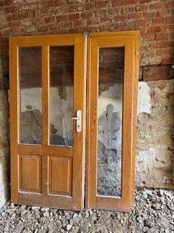 vchodové dveře dvoukřídlé