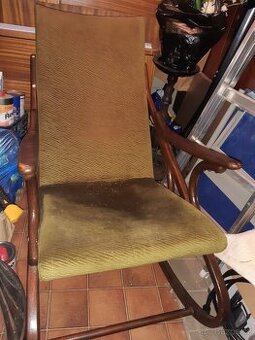 Prodám čalouněné houpací kreslo