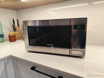 Mikrovlnná trouba Samsung
