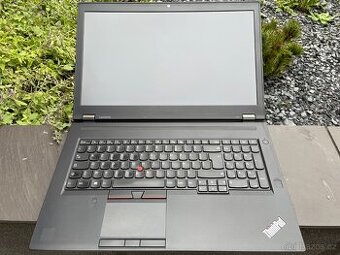 herní / pracovní notebook 17" LCD - Lenovo P70 - VGA 4GB